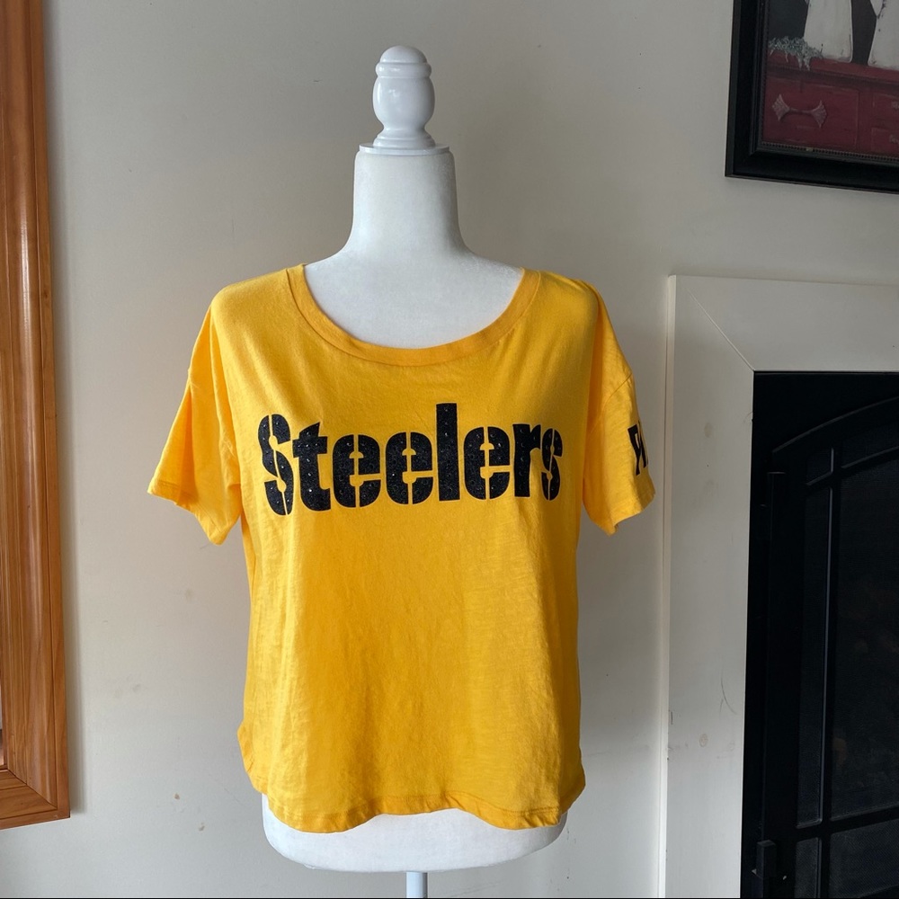 Pink Victoria’s Secret Steelers Cropped T-Shirt